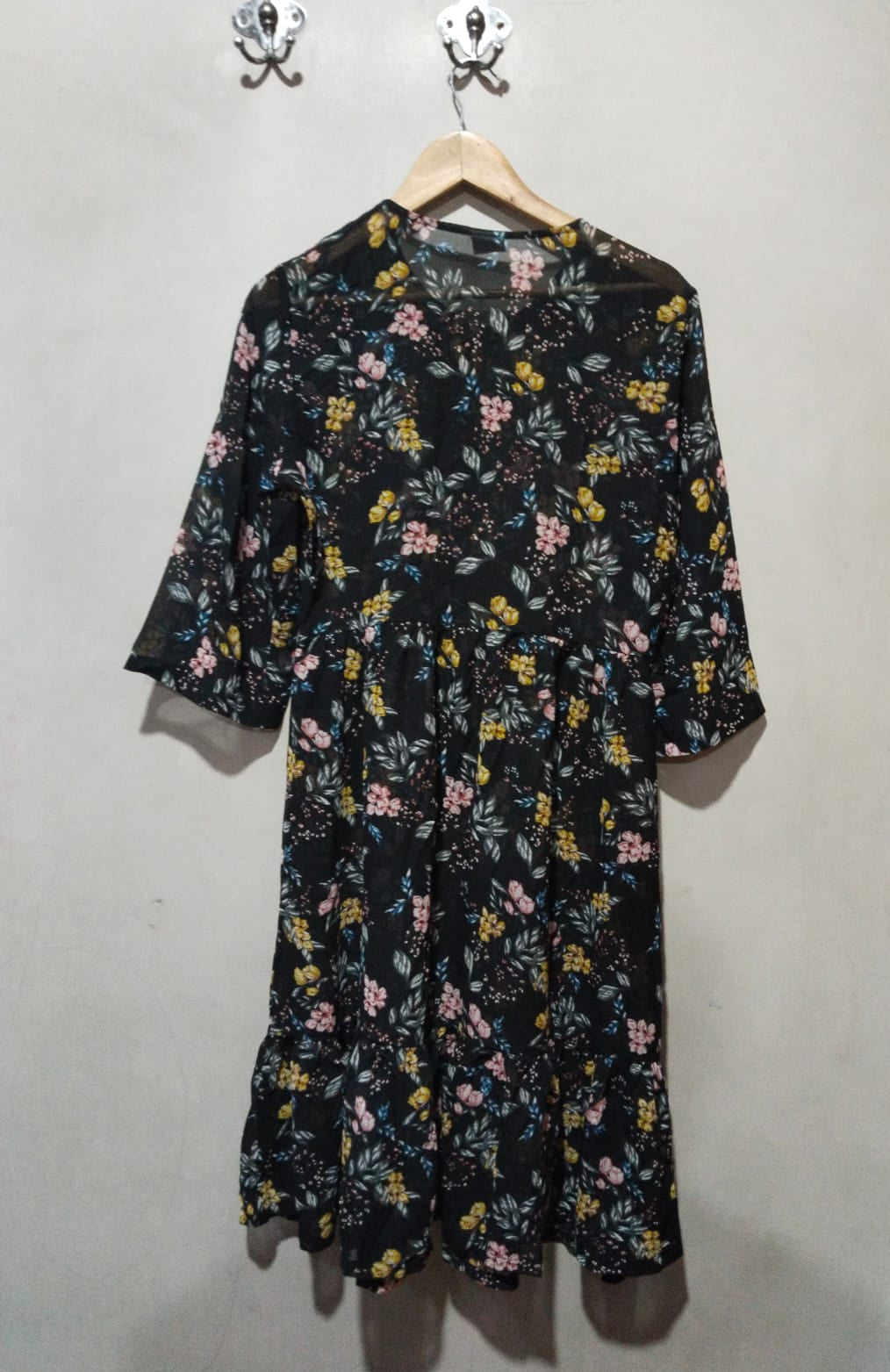 Jacqueline de Yong Black Floral Tiered Midi Dress