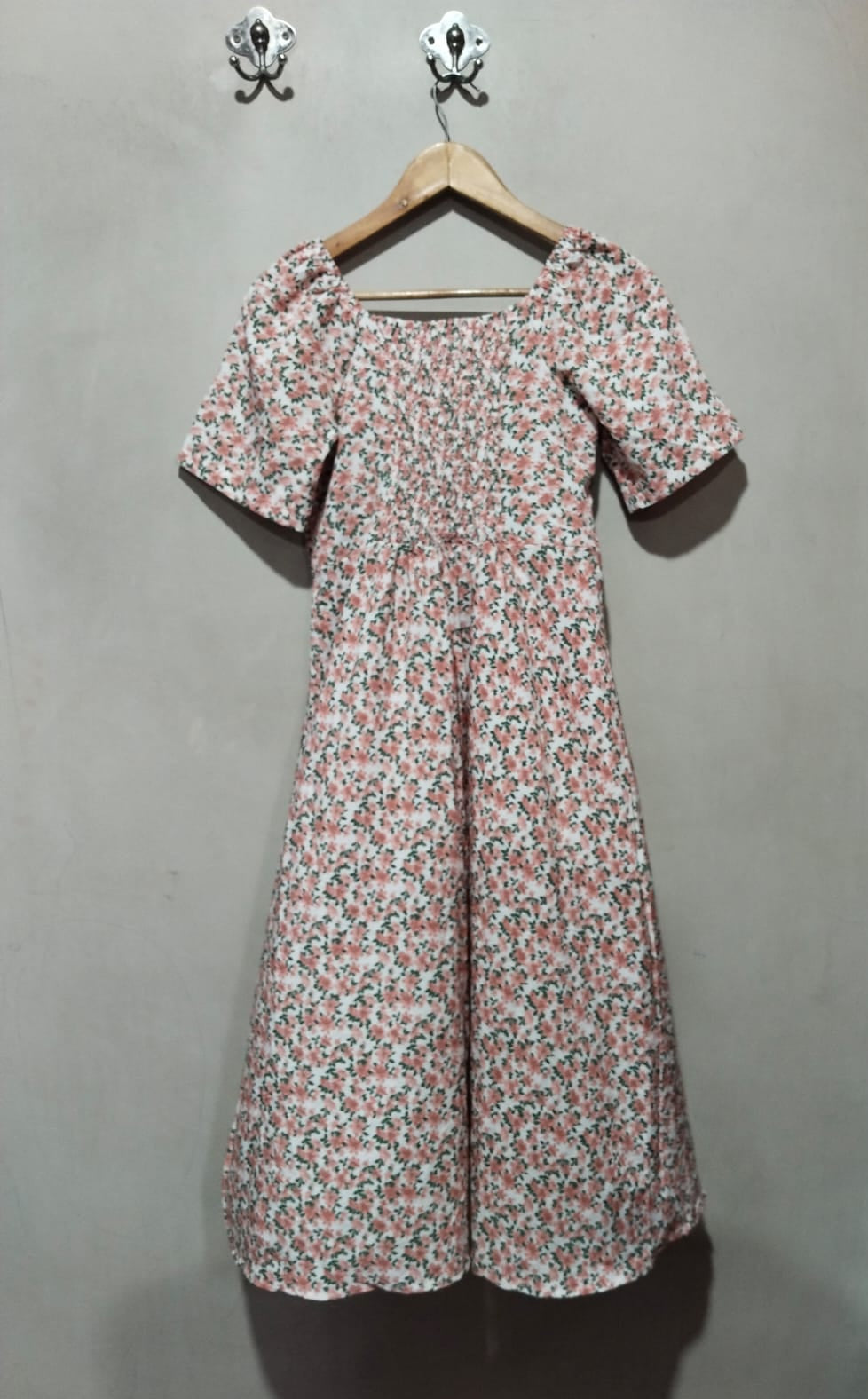 FASHION CLASSIC | S |Bust 15 |Pink Floral | Puff Sleeve Midi Dress