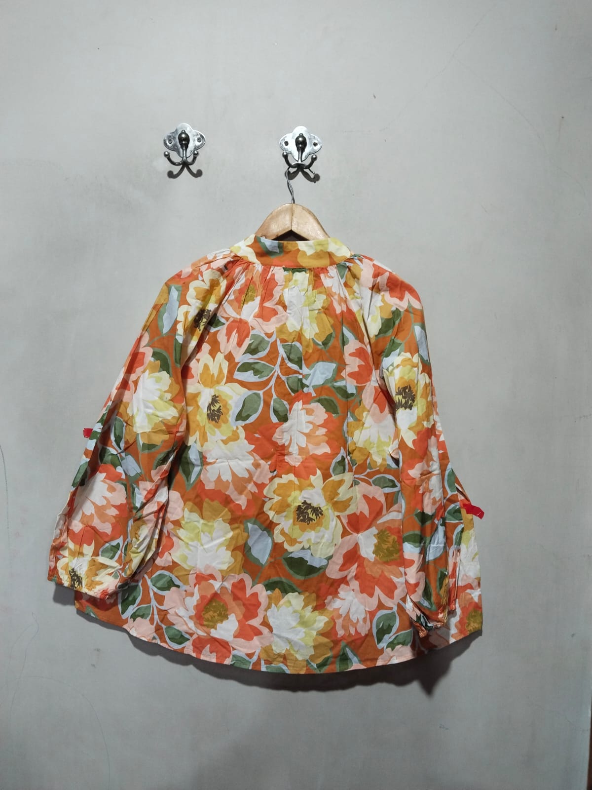 SUSSAN | L | Bust 24 |Orange Multi Floral Long Sleeve Blouse/Shirt