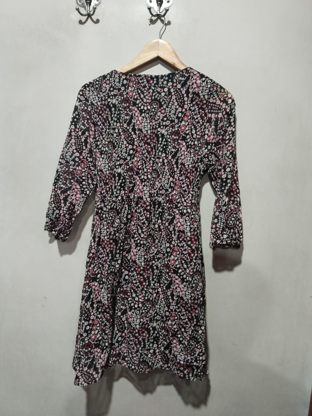 ARMAND THIERY |S|Bust 16| Floral Dress|Paisley Print