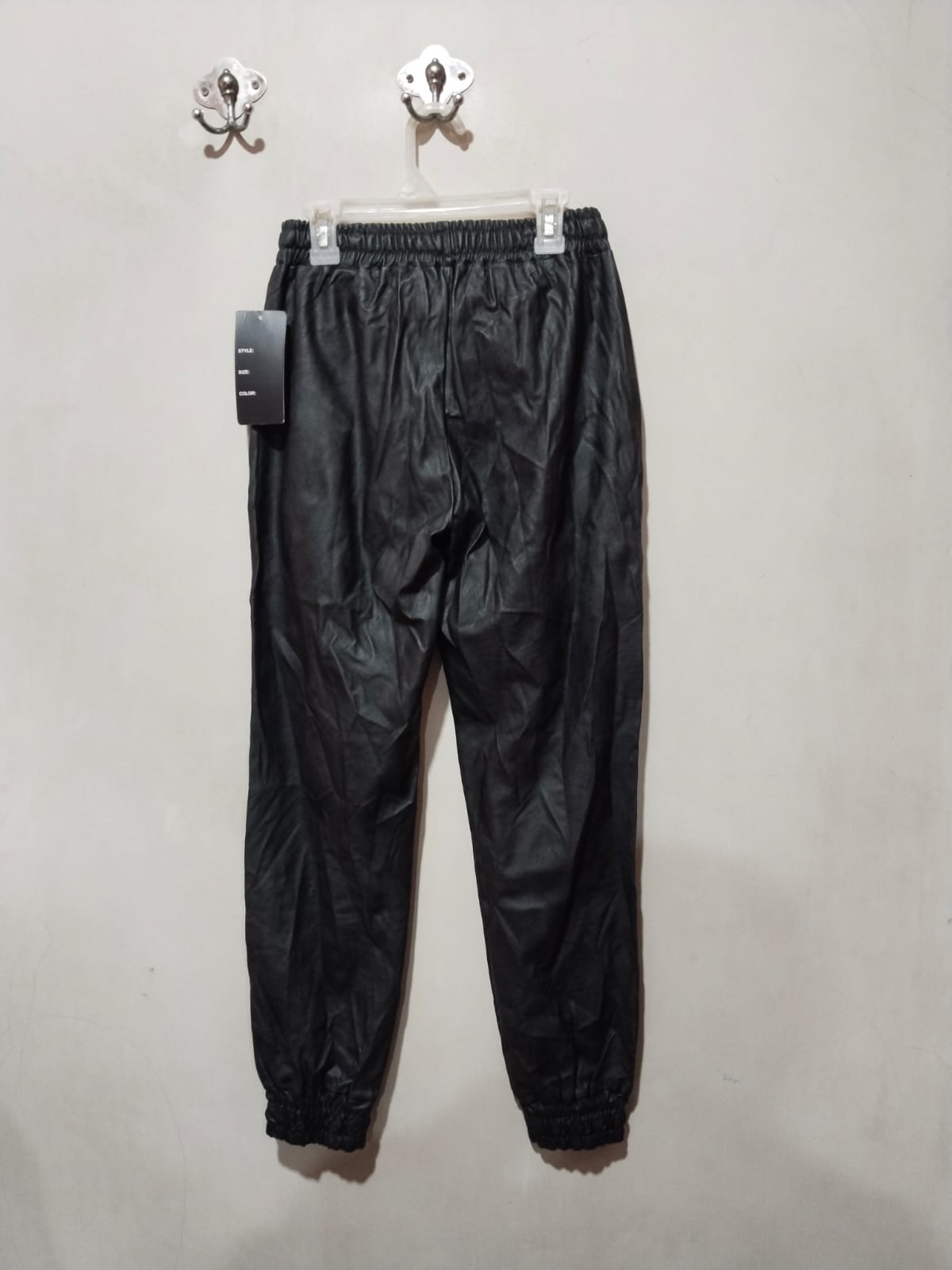 STYLED IN ITALY|S|WAIST 26| BLACK FAUX LEATHER JOGGER PANTS