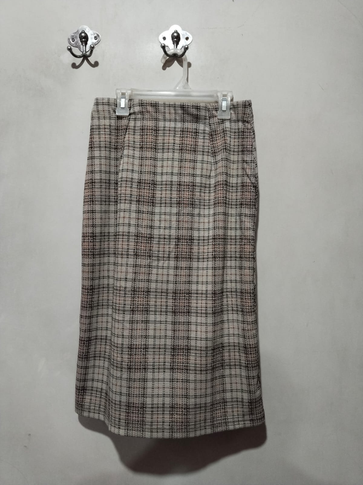 MAX STUDIO |S|WAIST 28|GREY ASYMMETRICAL CHECK SKIRT