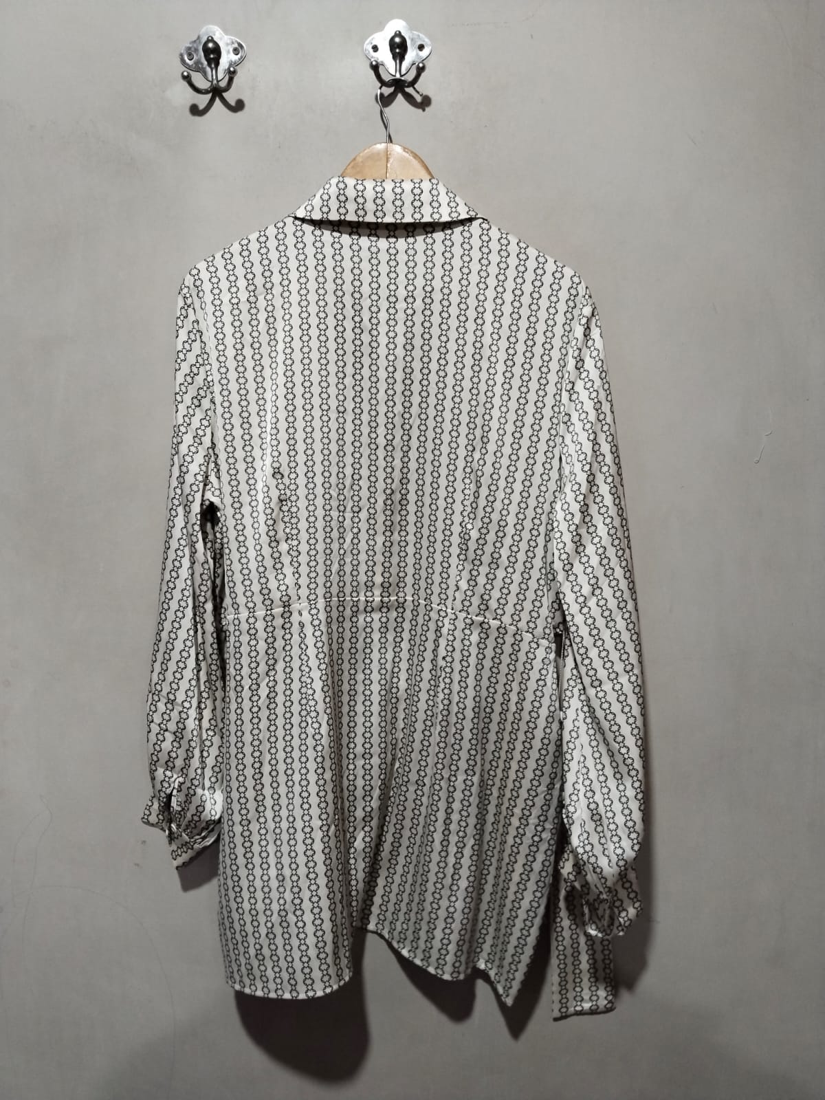 SHOWPO|S|BUST 24|CHAIN PRINT WRAP TIE SIDE BLOUSE.