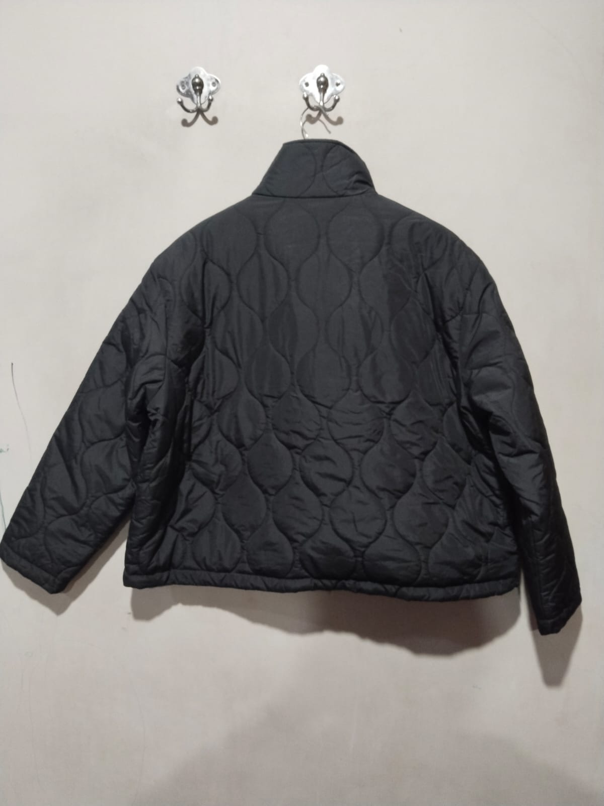 NEW LOOK|XL|BUST 27|Oversized Wave Quilted Jacket - Black