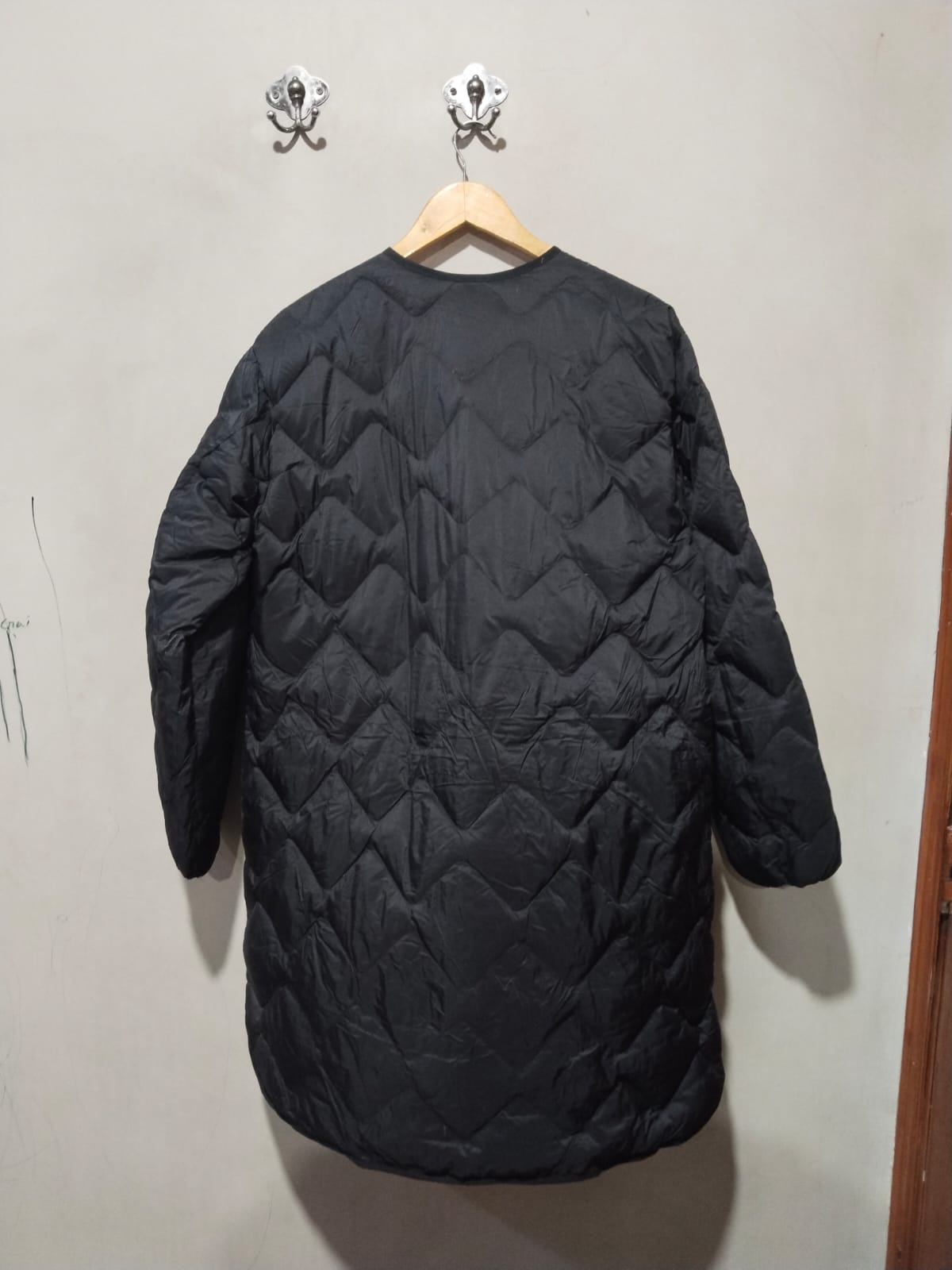 UNIQLO| L|BUST 23|Black Quilted Collarless Women's Ultra Light Down Long Coat