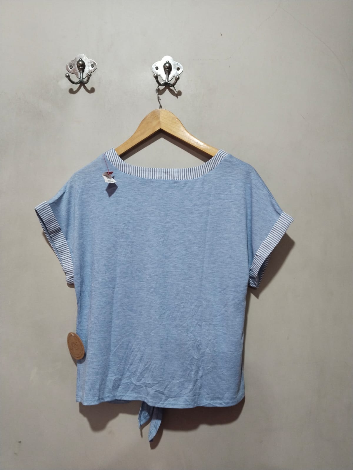 PARALLEL SKIES|L|BUST 20|Blue Striped Button Down Top with Tie