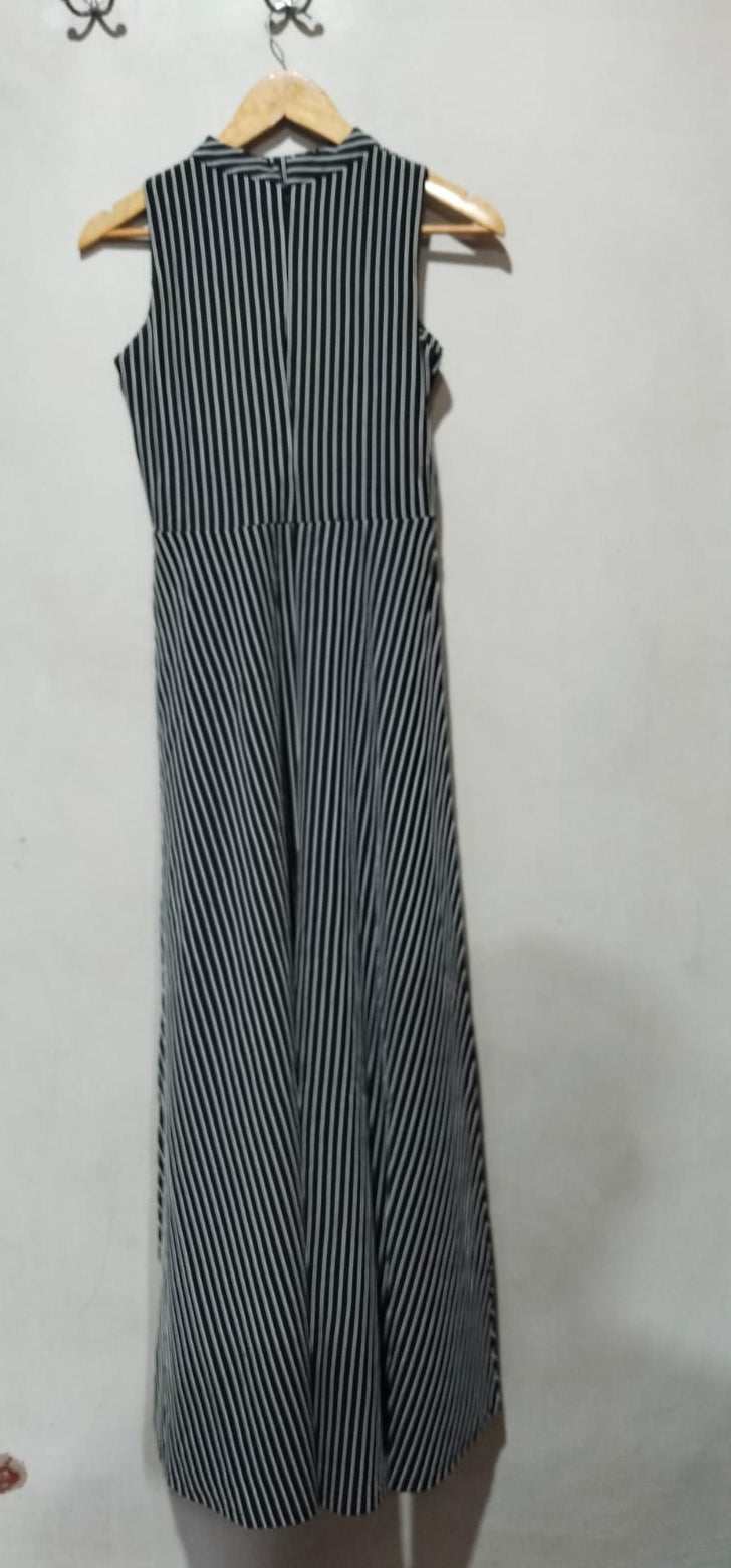 VESTRY|XS/S|BUST 15|BLACK AND WHITE STRIPED SLEEVELESS A-LINE MAXI DRESS