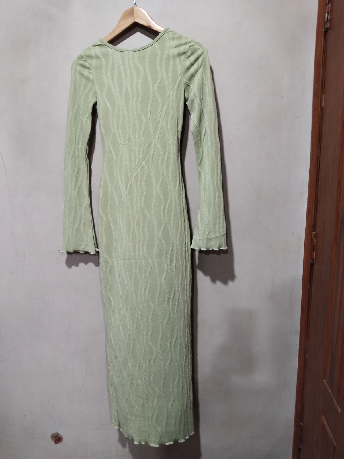 SHEIN |XS|BUST 14|SAGE GREEN TEXTURED TIE-BACK MAXI DRESS