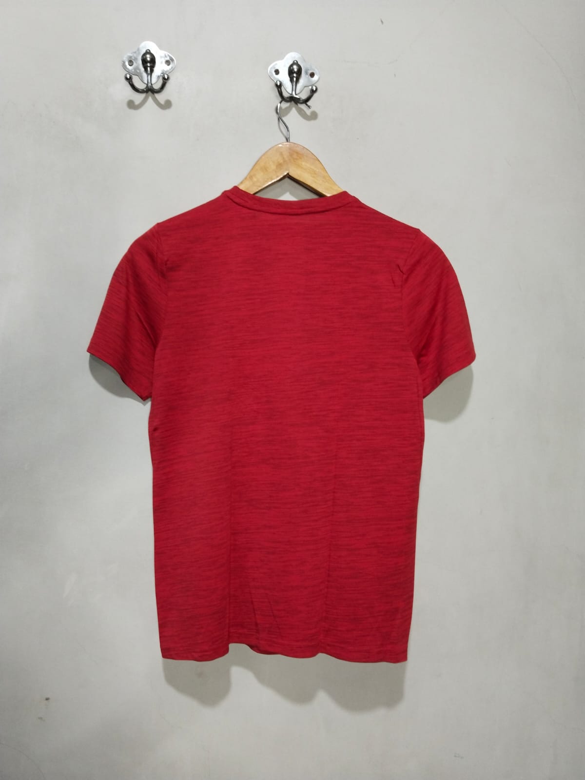 TEK GEAR |M/L|BUST 17|RED HEATHERED ATHLETIC T-SHIRT
