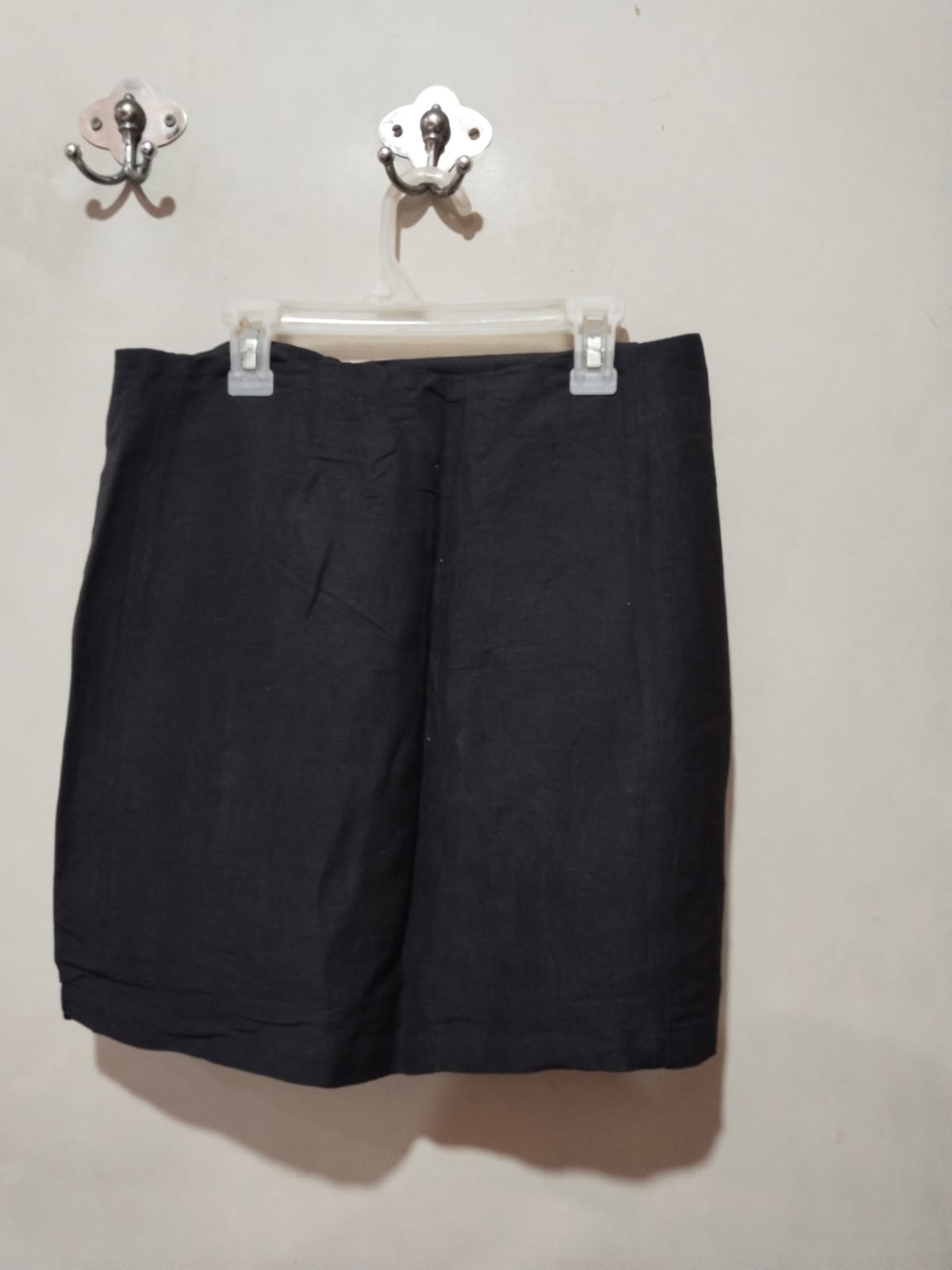 JACK WILLS|M|WAIST 32| Black Mini Skirt With A Front Split