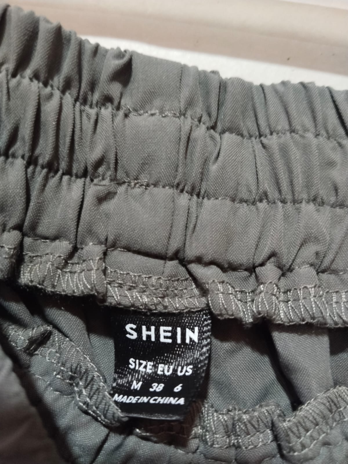 SHEIN |M|WAIST 28|GREY DRAWSTRING PARACHUTE CARGO PANTS