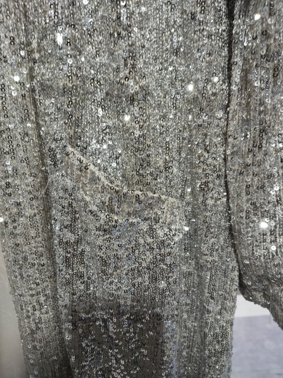 BB DAKOTA STEVE MADDEN|S/M|BUST 21|SILVER SEQUIN DUSTER JACKET