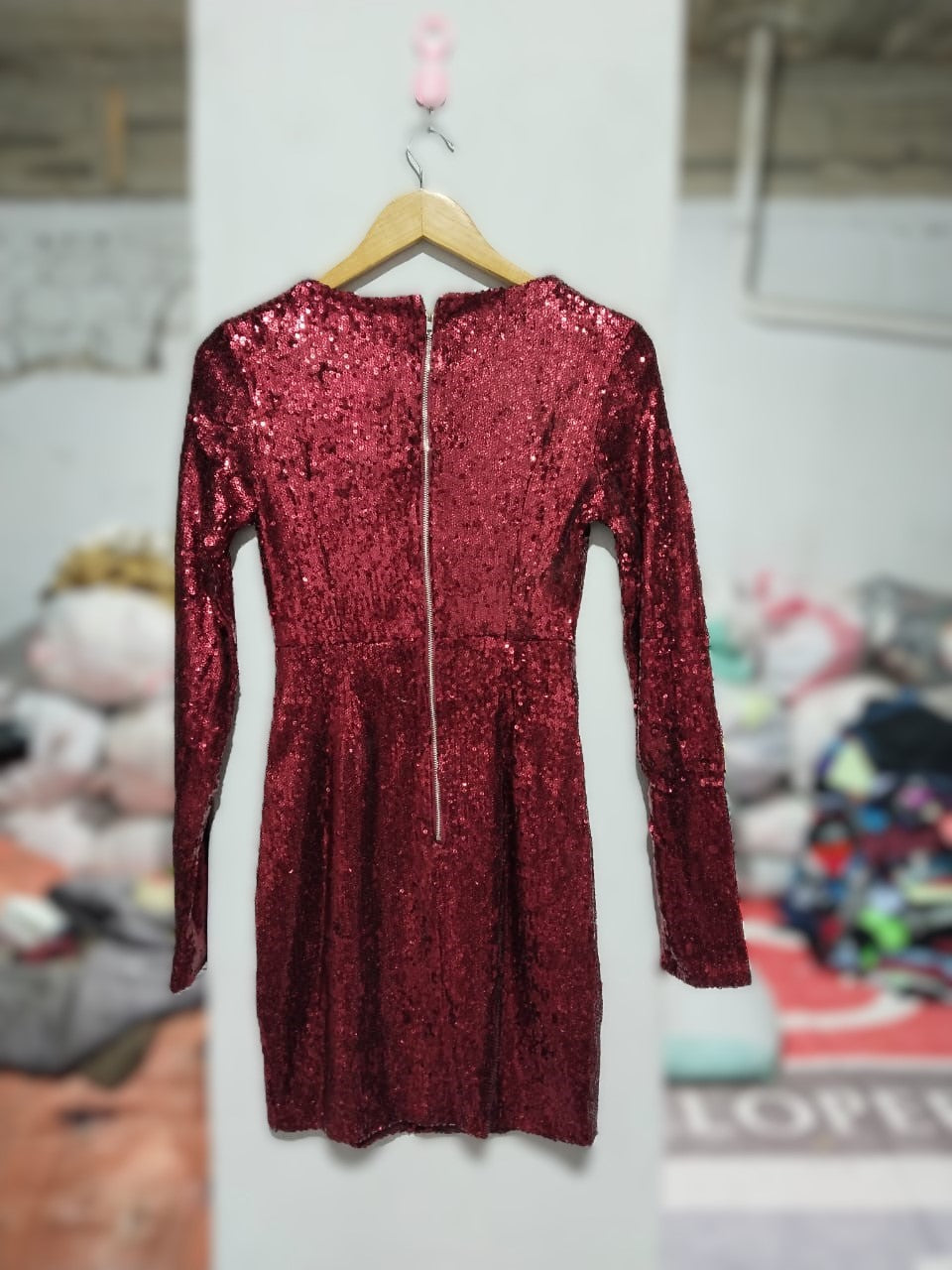 PRETTY LITTLE THINGS|XS|BUST 14|RED LONG SLEEVE SEQUIN MINI DRESS