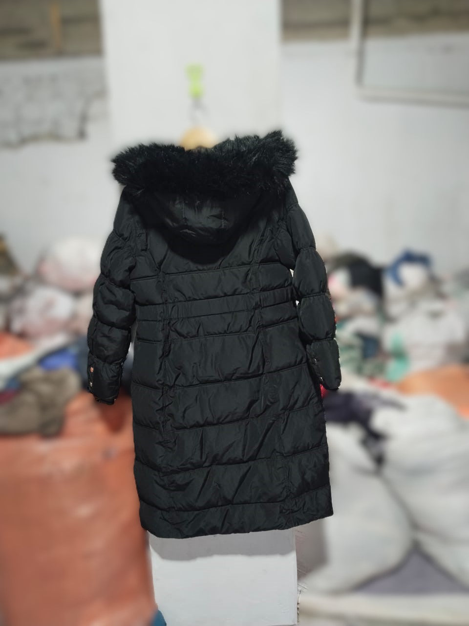 RIVER ISLAND|M|BUST 19|LACK LONGLINE BELTED PUFFER COAT WITH FAUX FUR HOOD