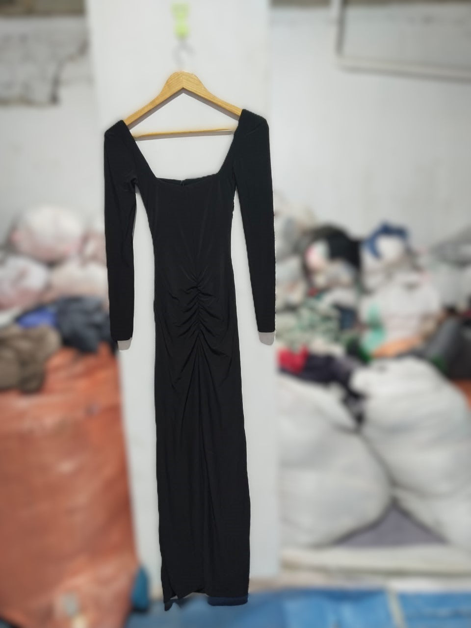 CLUB L LONDON|S|BUST 11|BLACK SQUARE NECK RUCHED LONG SLEEVE MAXI DRESS