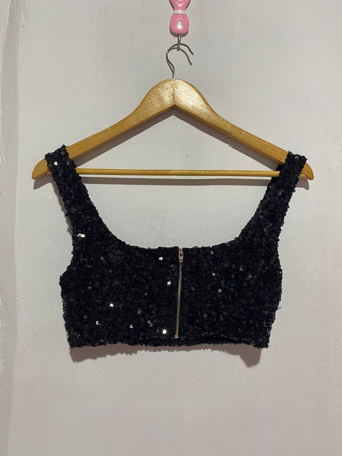 FOREVER21|S|BUST 15|BLACK SEQUIN CROP TOP