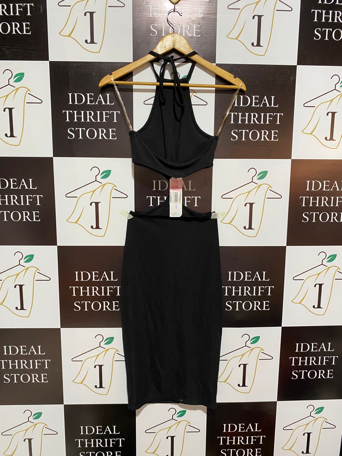 ALMOST FAMOUS| M |BUST 14|Black Halter Cut-Out Midi Dress