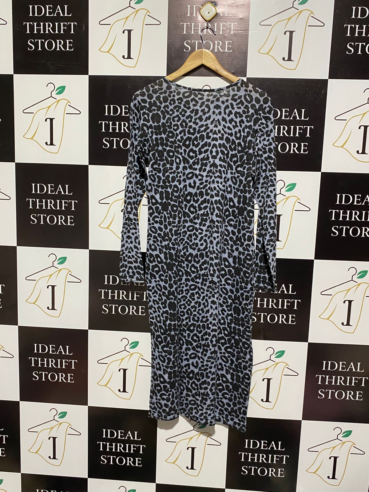 NICHE |M| BUST 18| Women's Grey and Black Animal Print Bodycon Dress