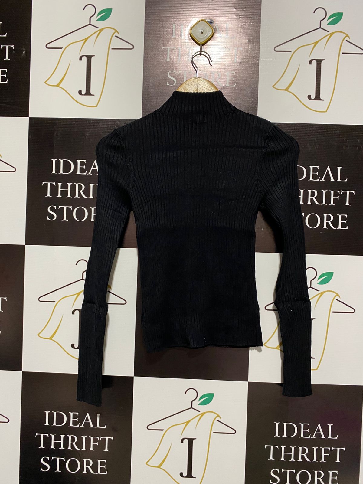 LILY LOVES |XS| BUST 13| Black Ribbed Mock-Neck Top