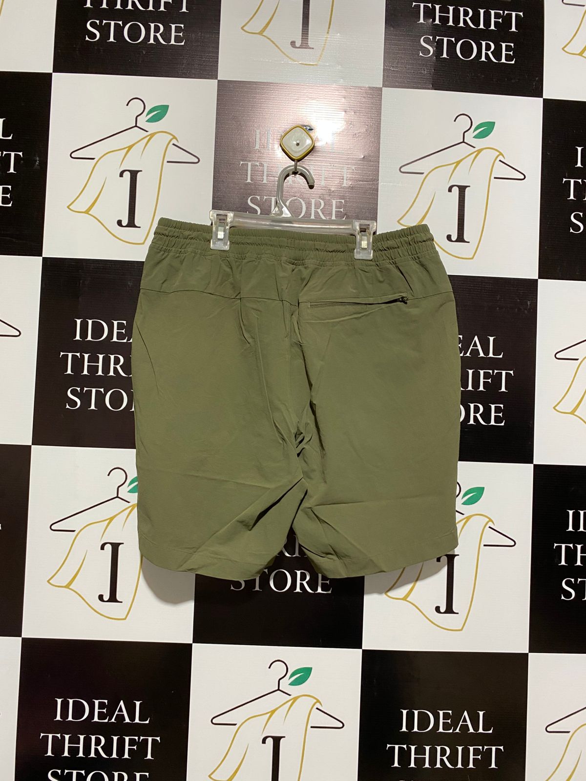 LULULEMON |XXL| WAIST 34| Olive Green Shorts