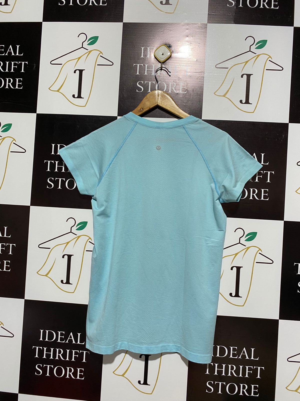 LULULEMON |L| BUST 19| Icing Blue Swiftly Tech Short Sleeve Shirt