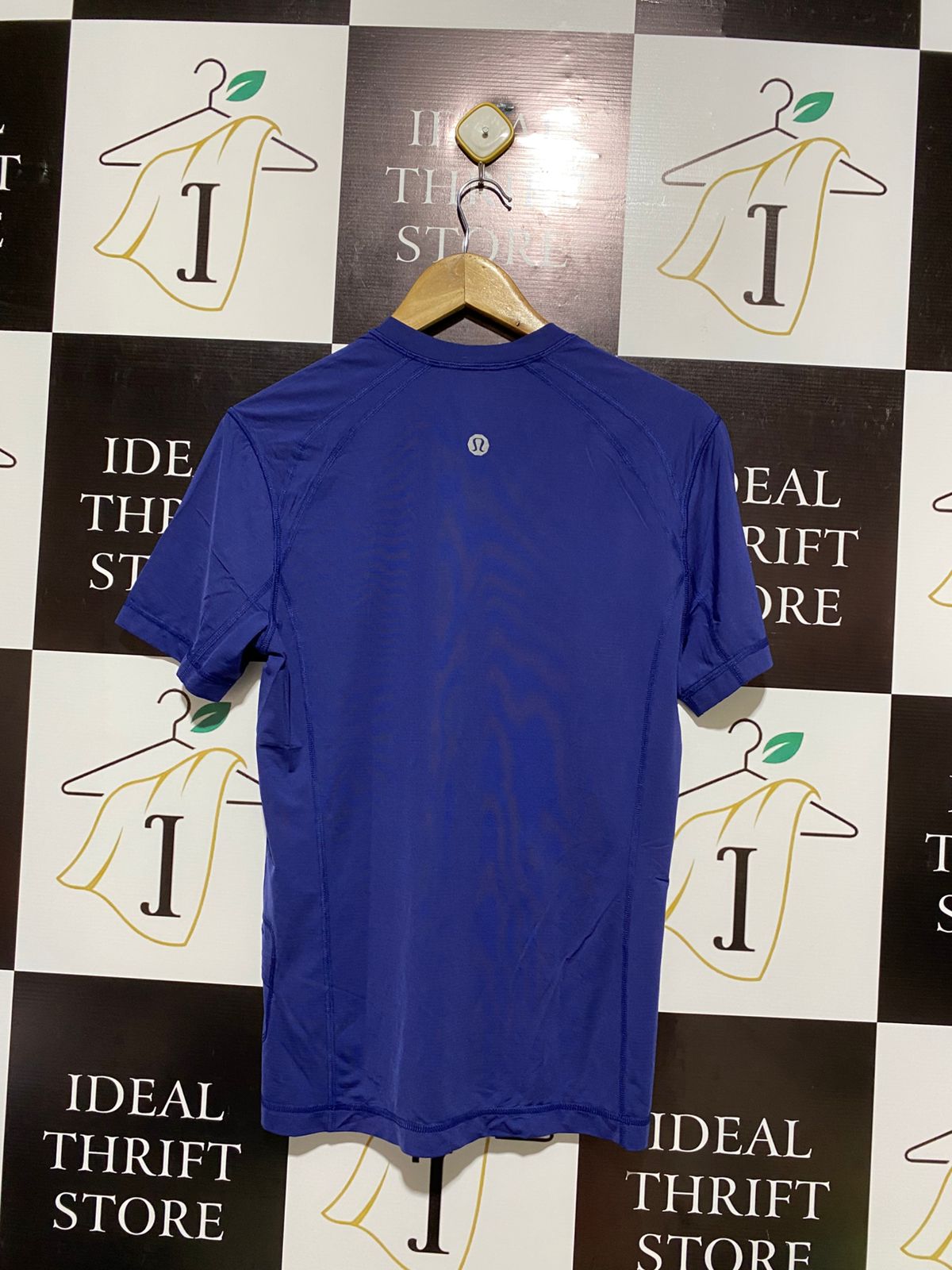 LULULEMON |M| BUST 18| Metal Vent Tech V Neck Shirt (Royal Blue)