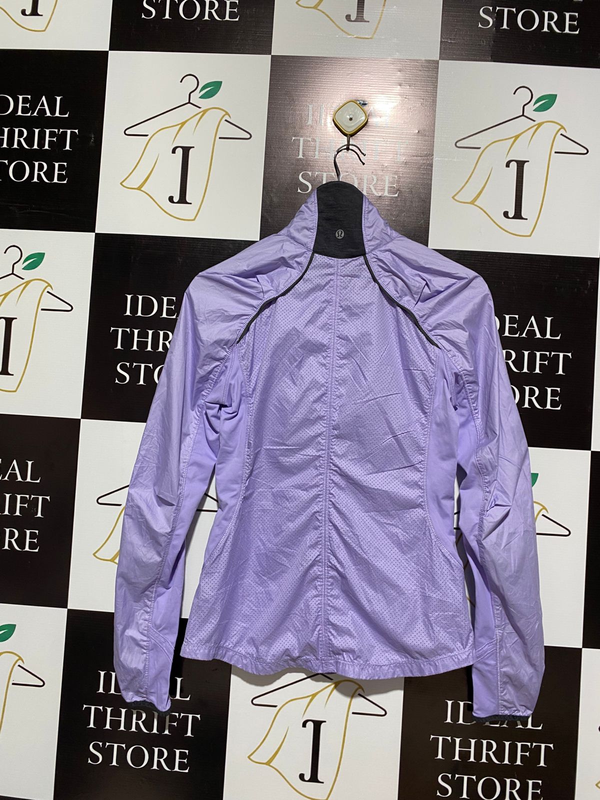 LULULEMON |M| BUST 17| Fitted, Full-Zip Closure, High Neck, Long Sleeves Essential Jacket