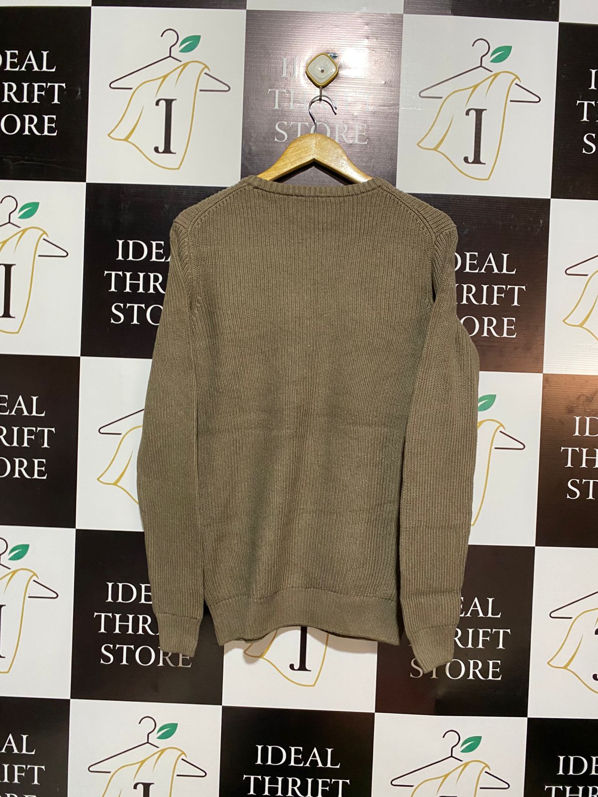 MAN |S| BUST 20| Crewneck pullover sweater