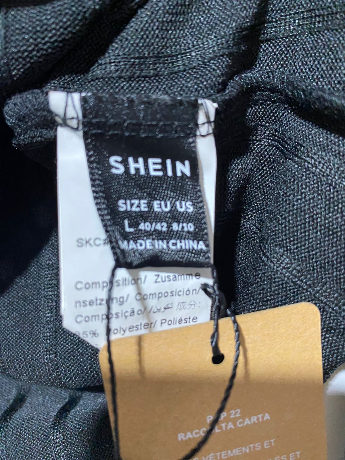 SHEIN |L| BUST 16 | Ruched or Gathered Detail at The V-Neck