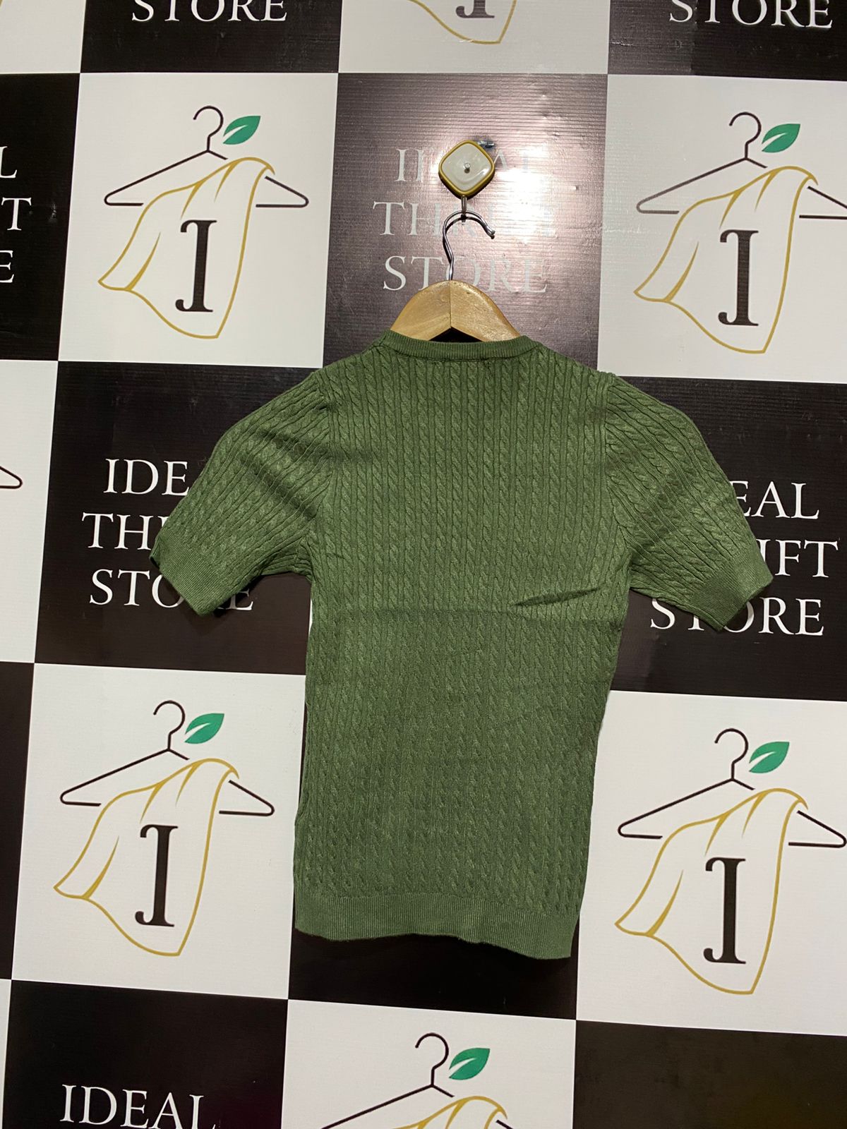 CALLI |S| BUST 13| Green Short-Sleeve Knit Top