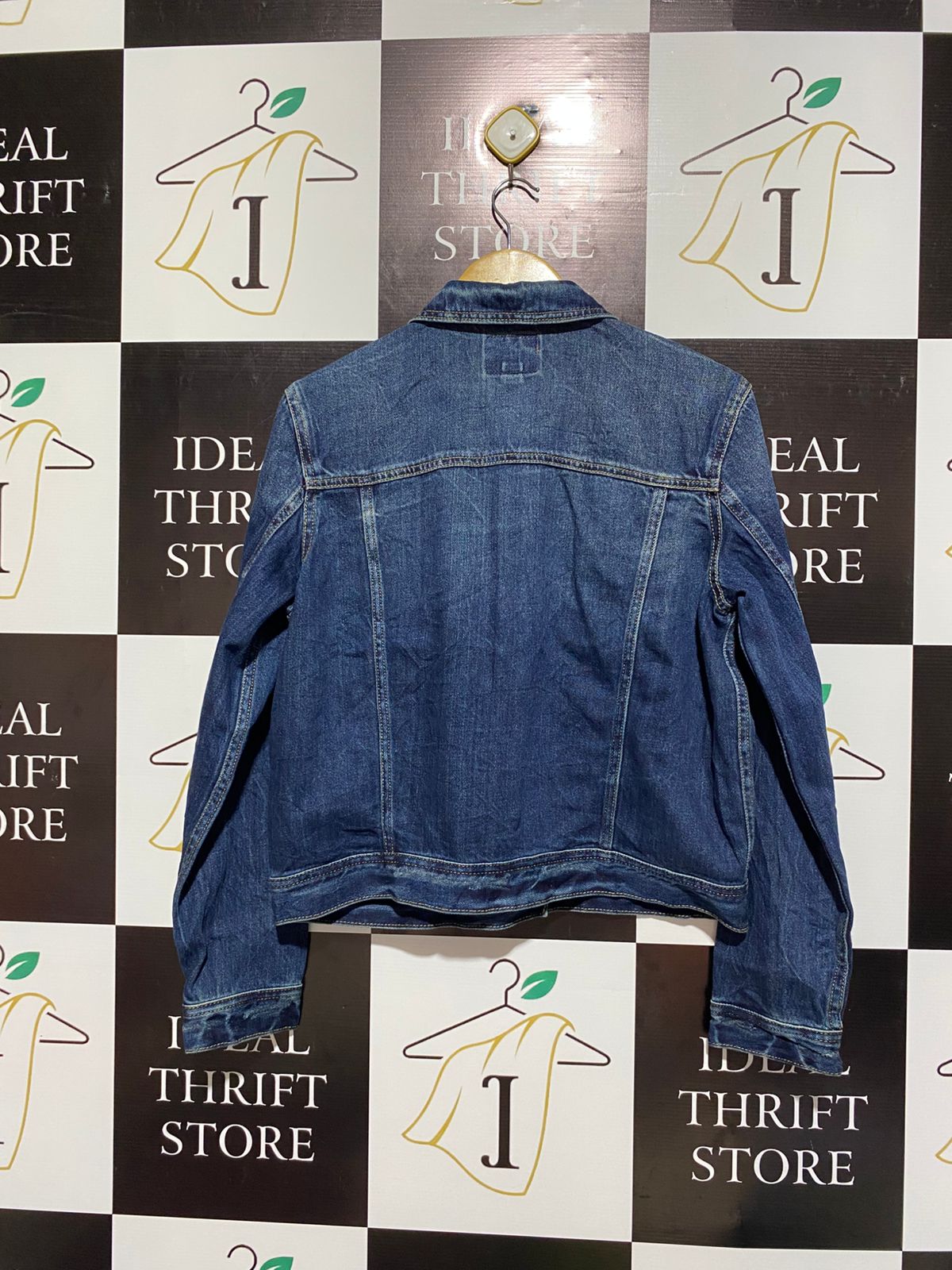 AMERICAN EAGLE |M| BUST 21| Denim Trucker Jacket
