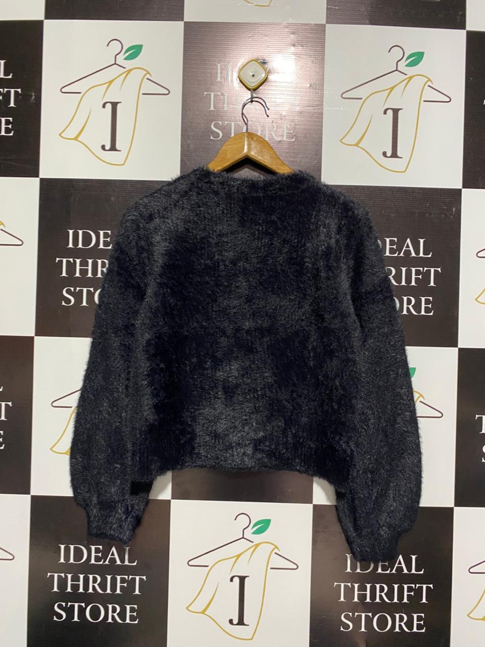 YOUTH |M| BUST 17| Black Fluffy Knit Cropped Sweater