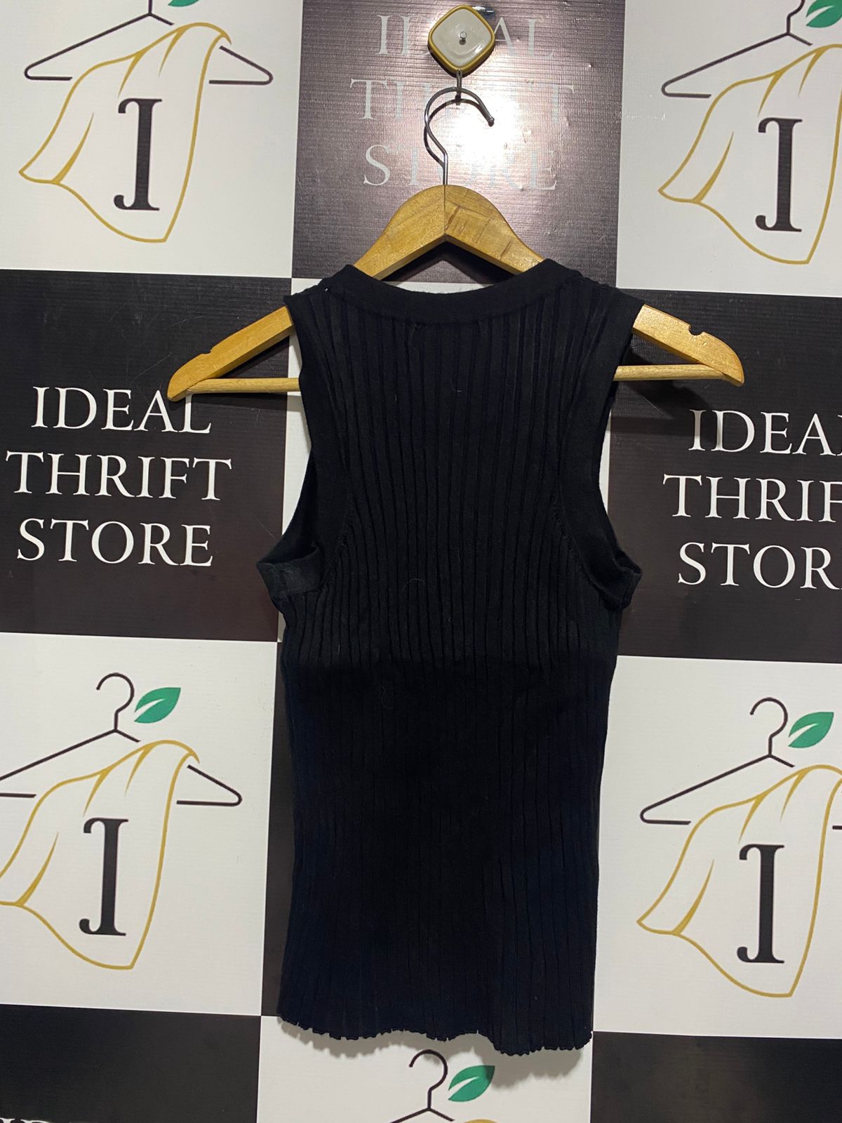 MADISON |XL| BUST 11| Black Sleeveless Mock Neck Ribbed Knit Top