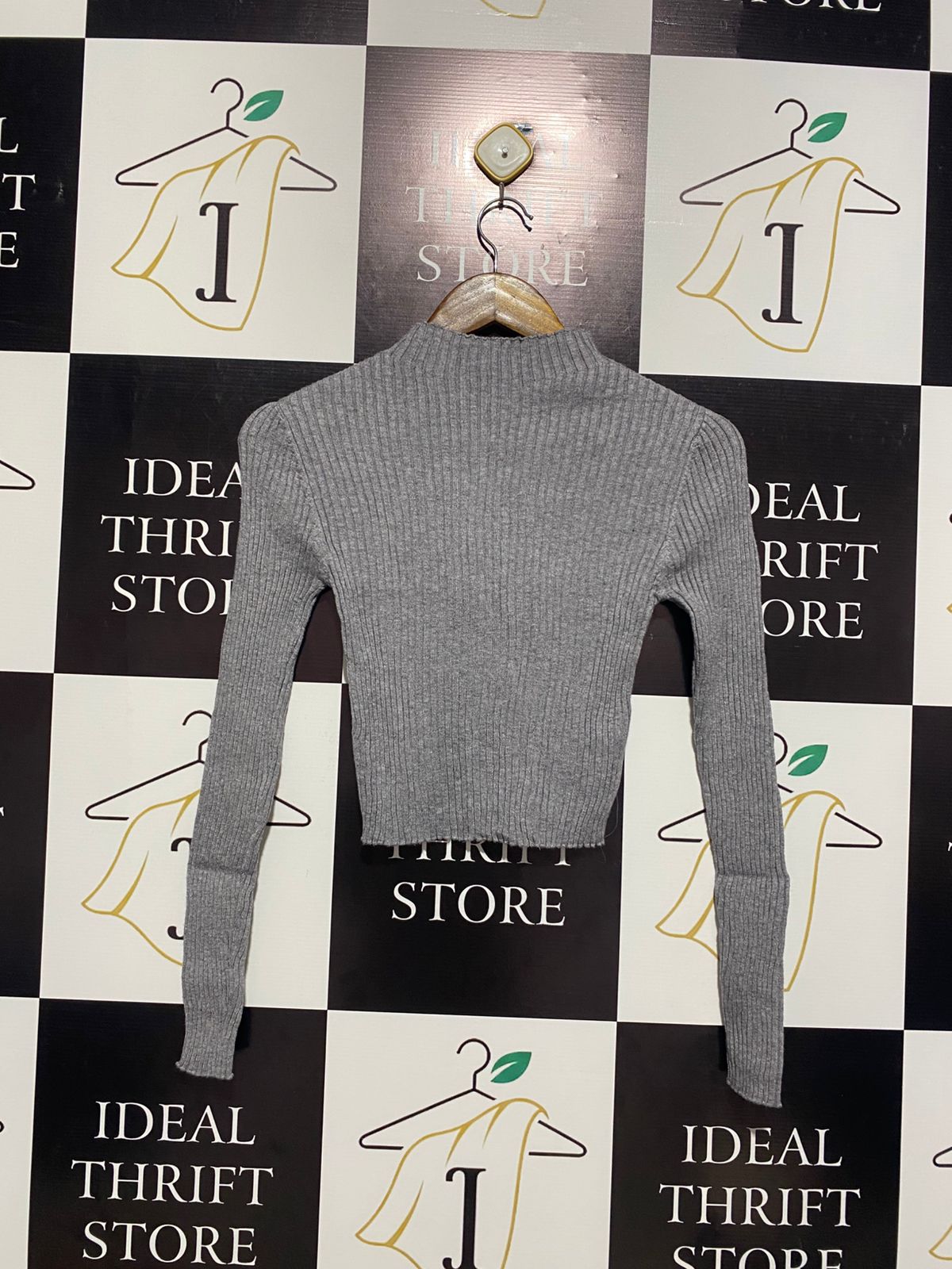 SHEIN |S| BUST 12| Grey Ribbed Mock-Neck Crop Sweater