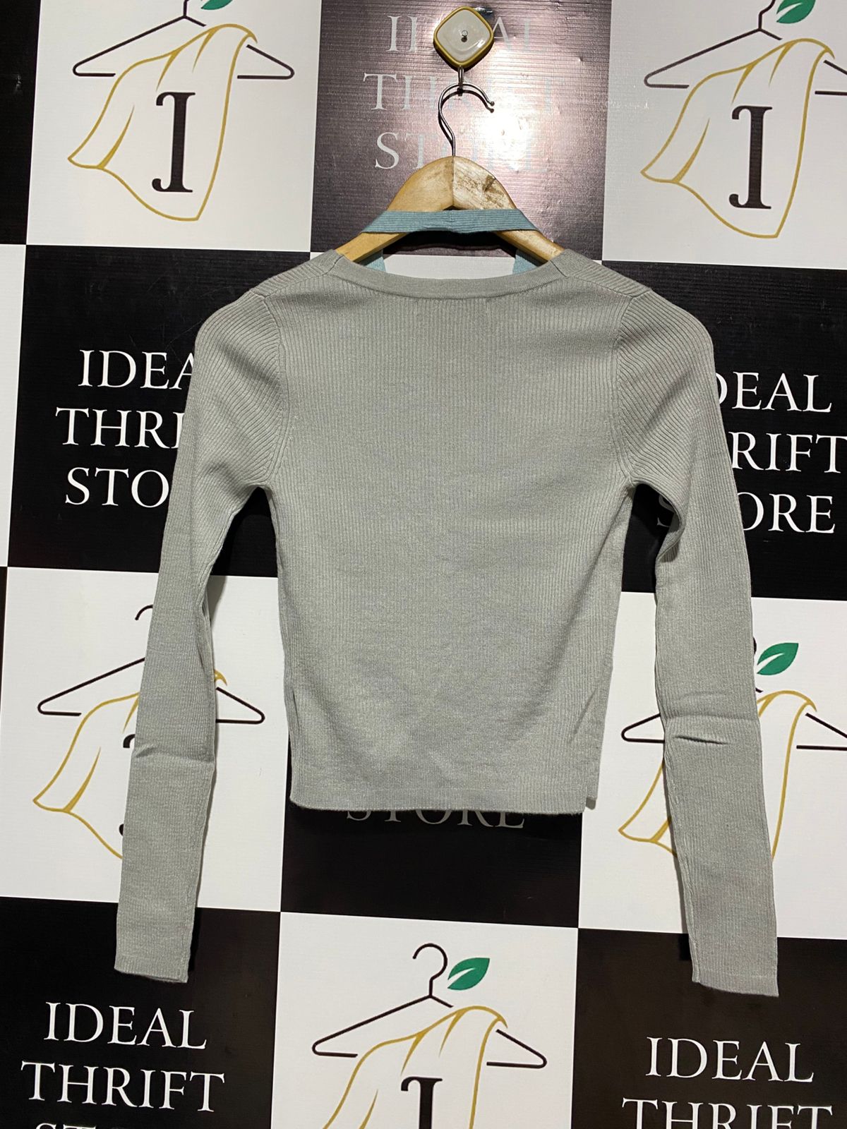 SOMESOWE |S| BUST 13| GREY RIBBED V-NECK CARDIGAN