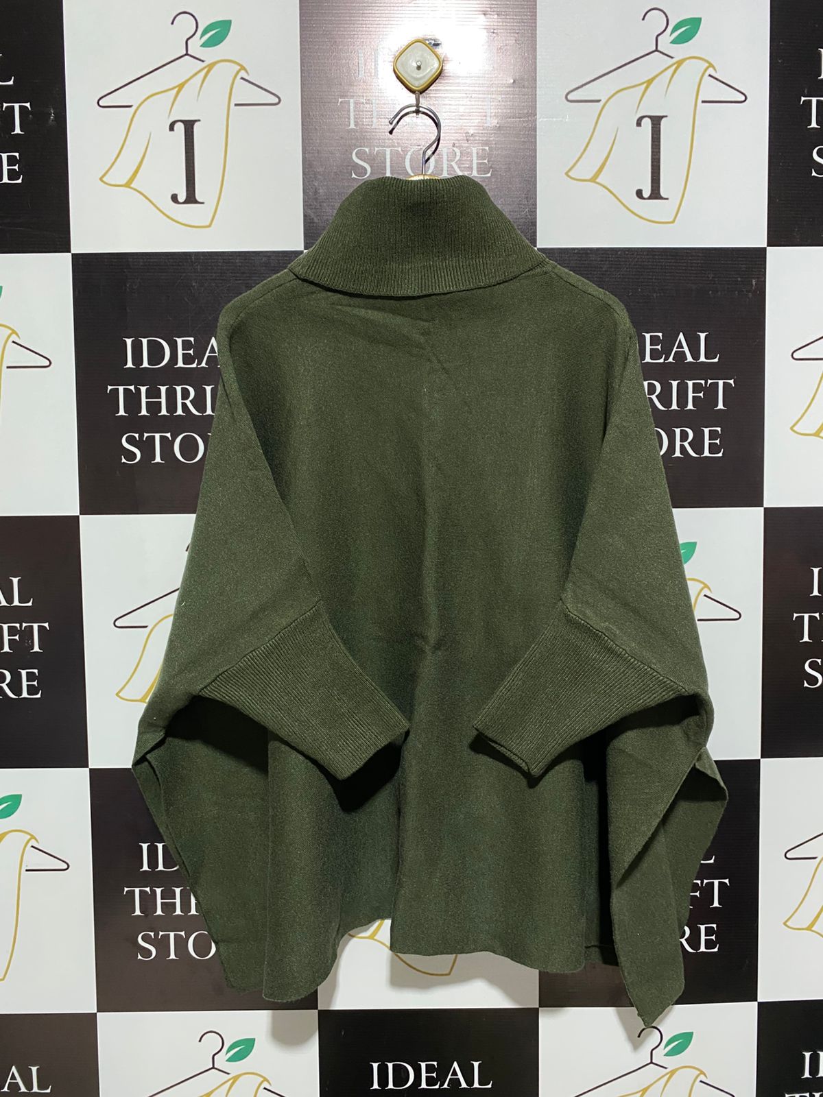 CAROLINE MORGAN |XL| BUST 37| OVERSIZED OLIVE GREEN TURTLENECK PULLOVER PONCHO SWEATER