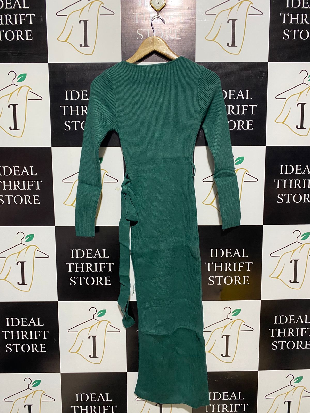 STYLE STATEC|S/M| BUST 12| EMERALD ISLA SIDE-TIE RIBBED MIDI DRESS