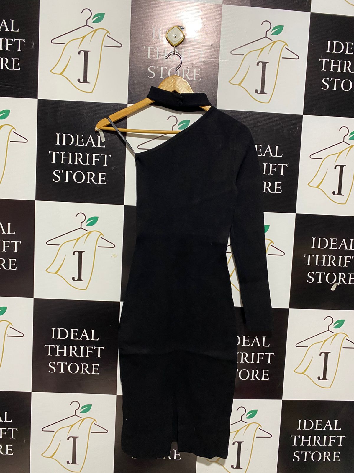 EVER NEW |S| BUST 11| SLEEK BLACK ONE-SHOULDER CHOKER NECK MIDI DRESS
