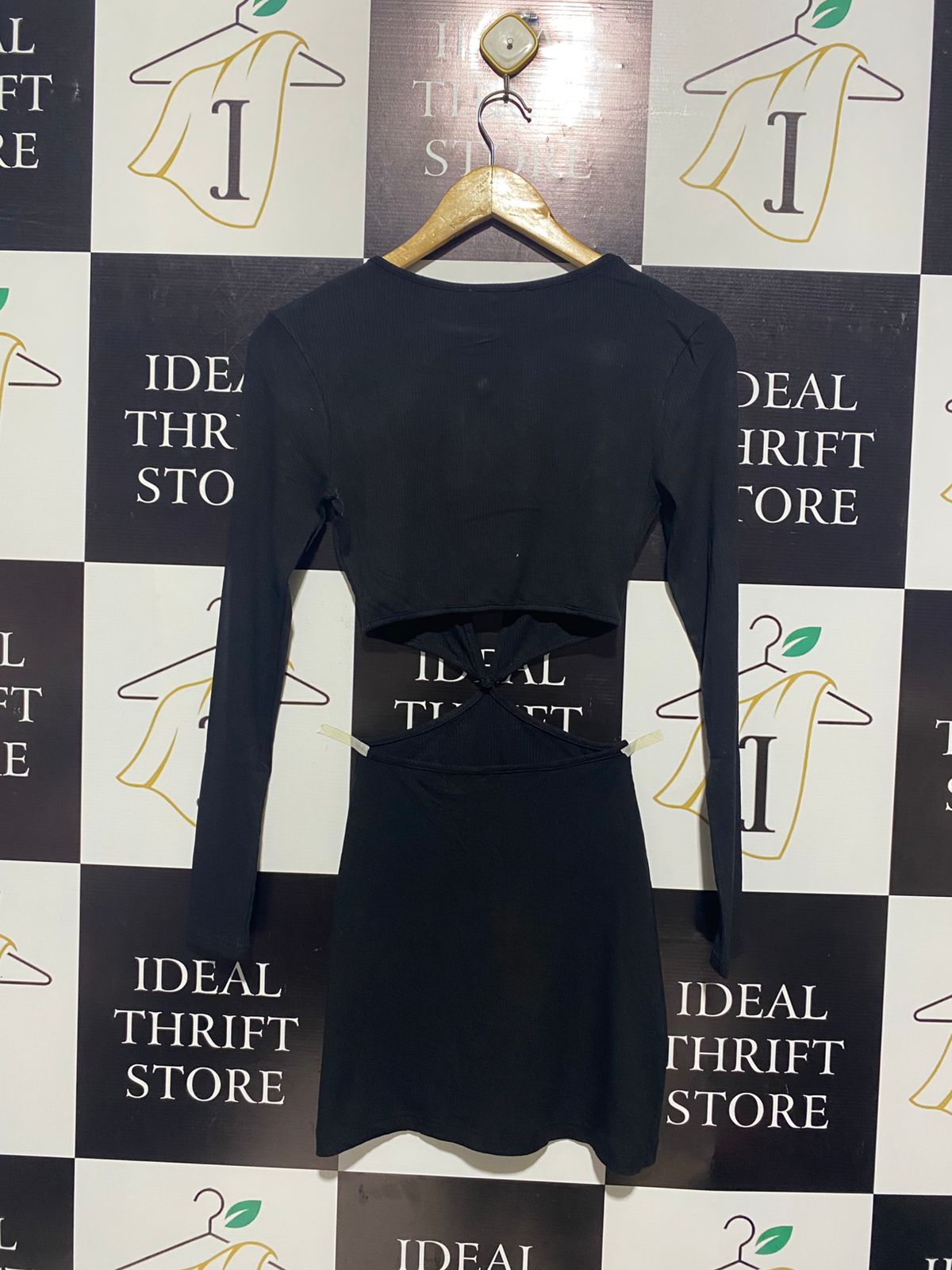 DAZIE |S| BUST 13| CHIC KNIT COLLECTION FROM MINIMALIST MAXIS TO BOLD CUT-OUTS
