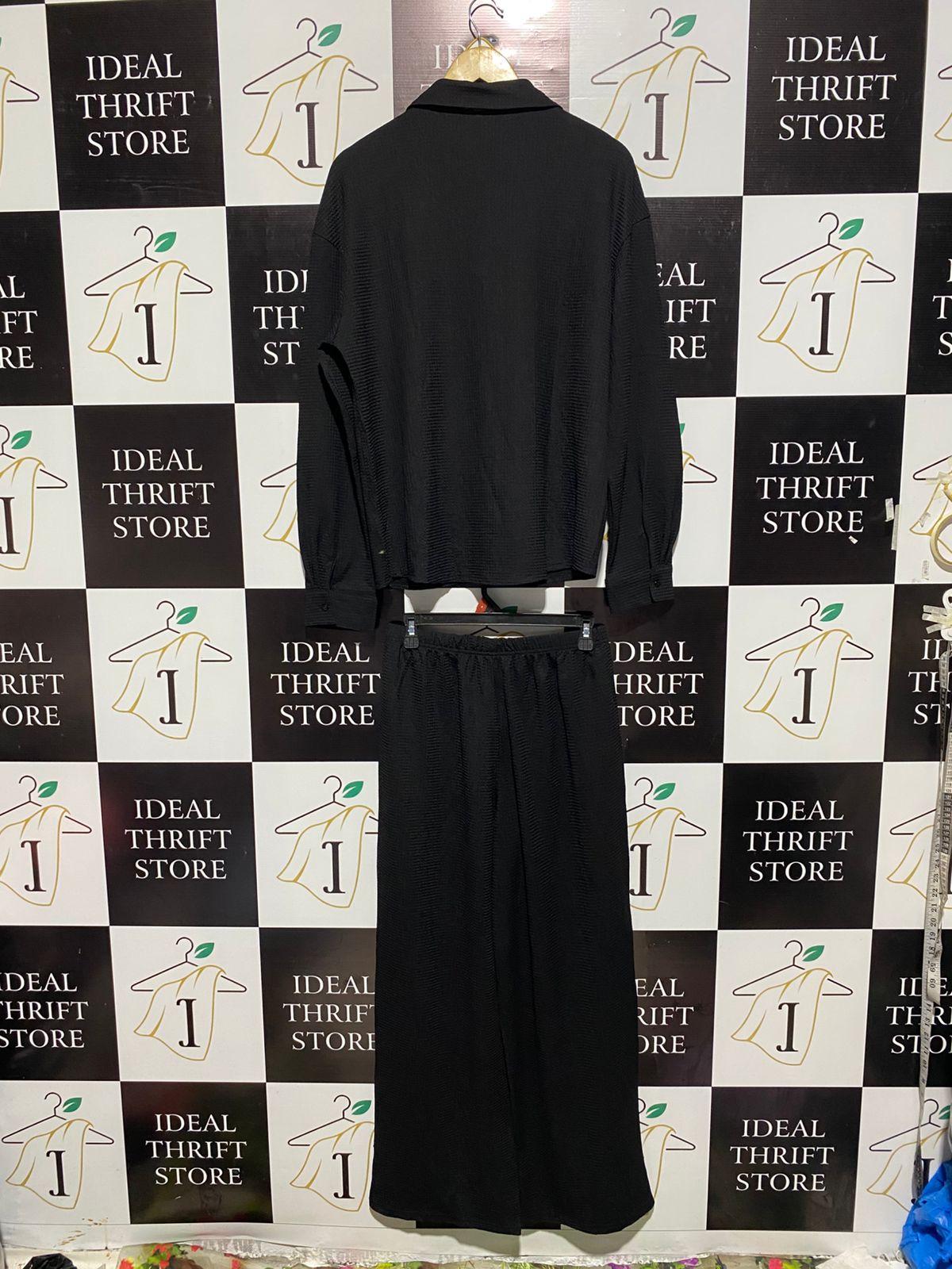 SHEIN |L| WOMEN'S MONOCHROME PLEATED CO-ORD SET IN BLACK