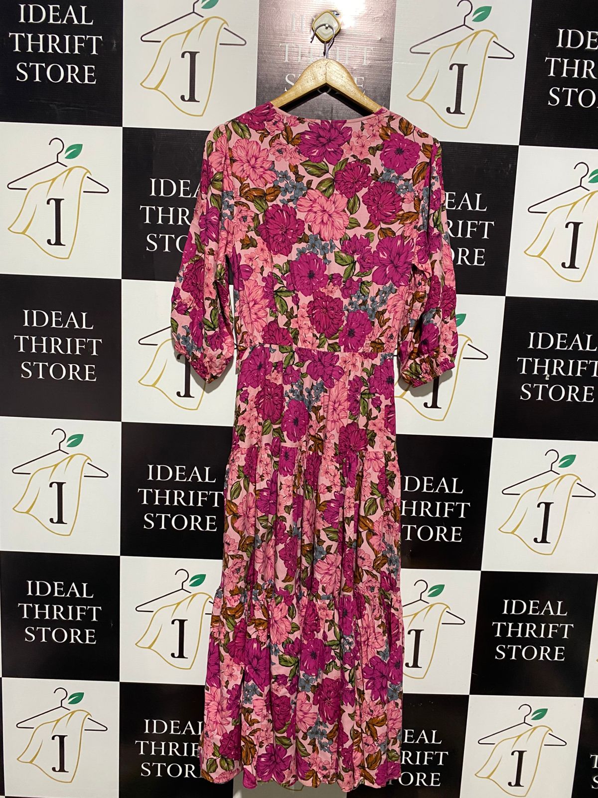 LABEL OF LOVE |M| BUST 17|B12| VIBRANT MAGENTA FLORAL TIERED MAXI DRESS