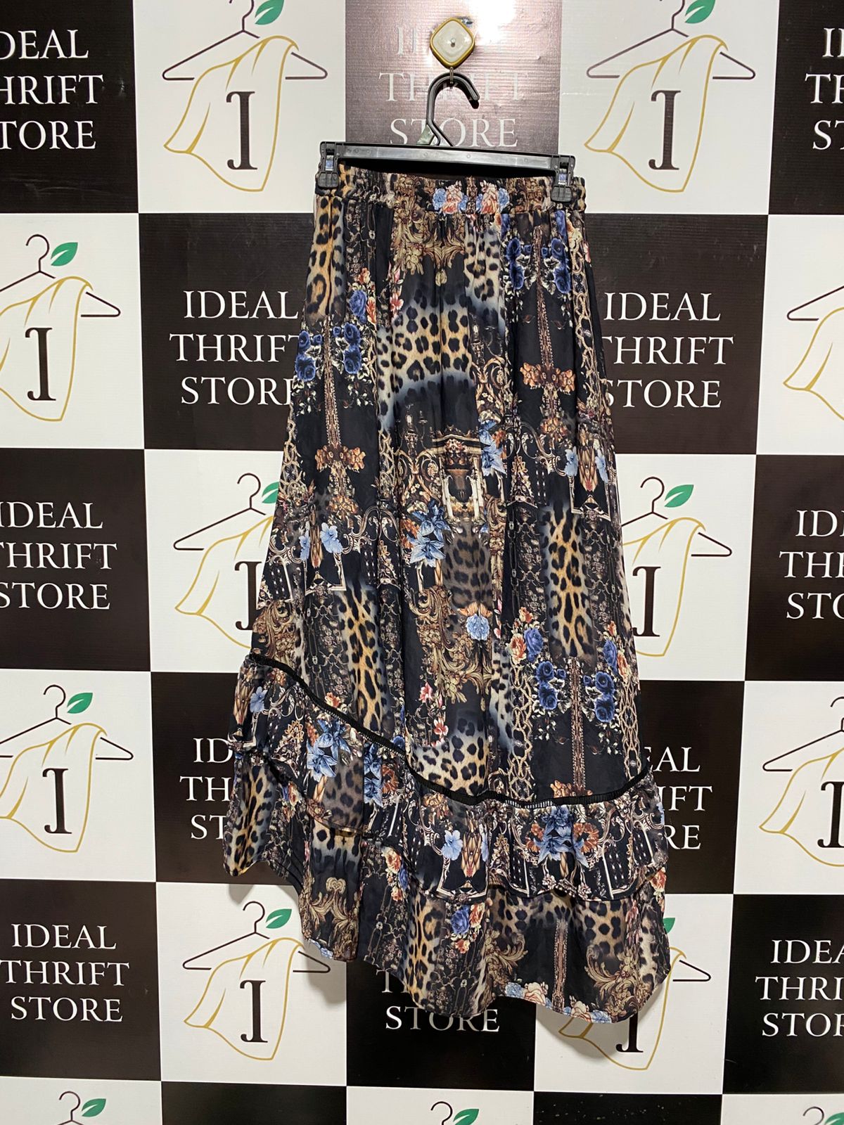 GEMS |S| WAIST 25| ORNEATE LEOPARD AND FLORAL PRINT HIGH-LOW MAXI SKIRT