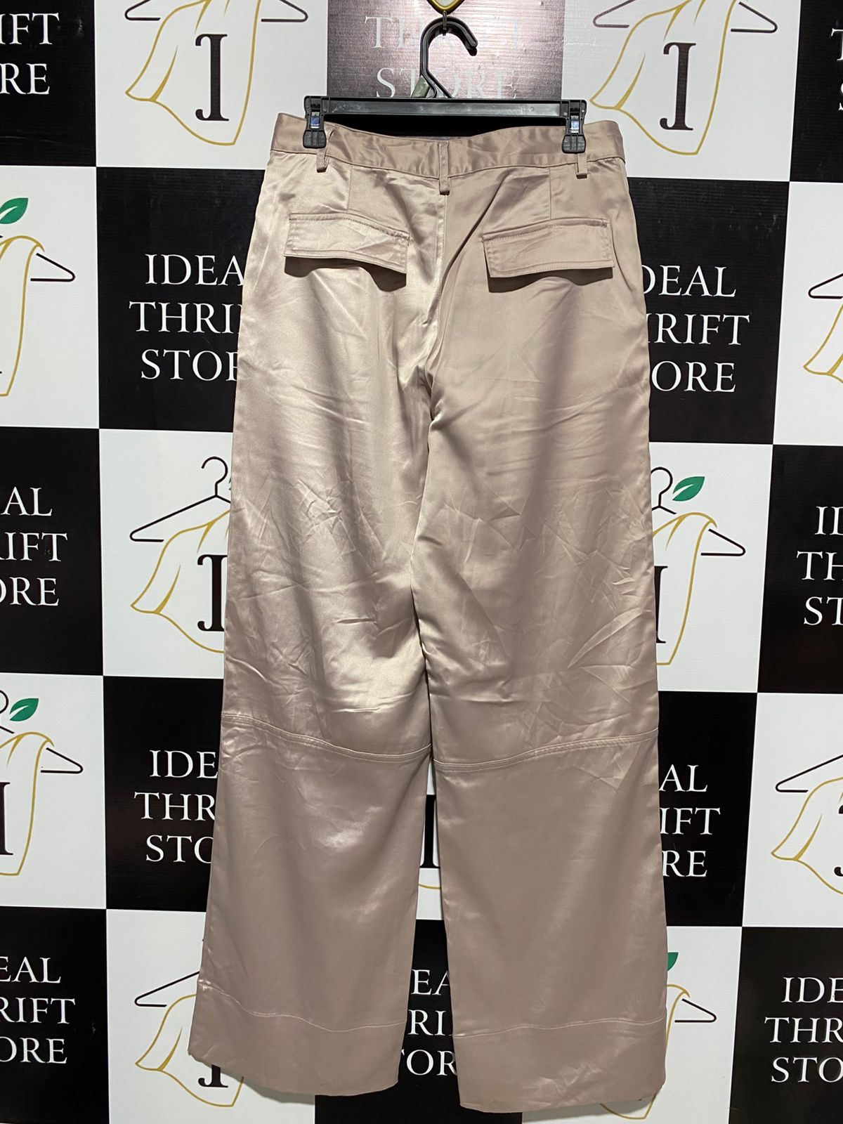 RUMOR |L| WAIST 30| LUMINOUS CHAMPAGNE SATIN CARGO PANTS