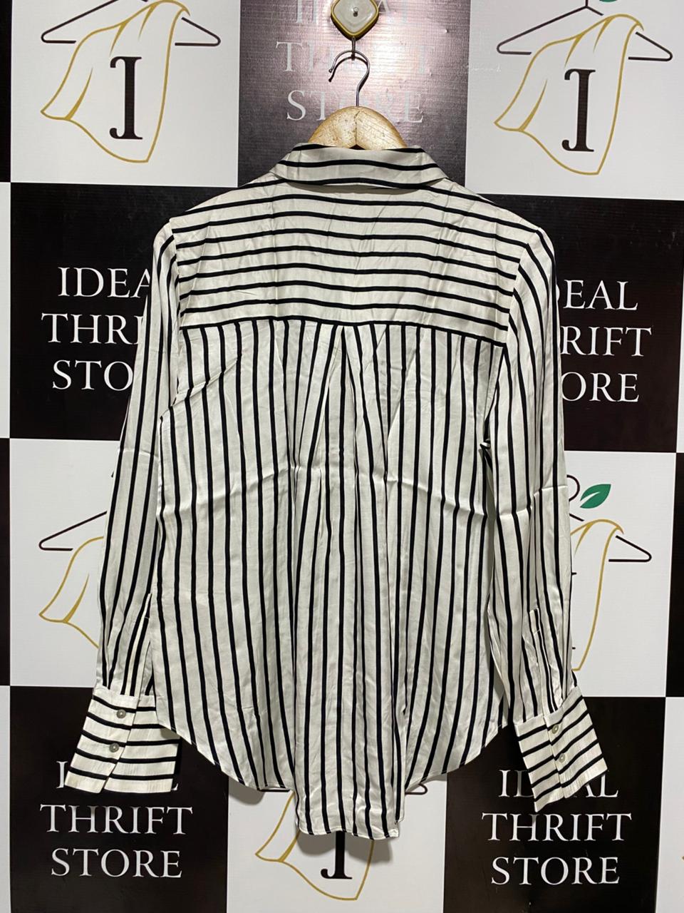 FOREVER NEW |M| BUST 19| CLASSIC DROPPED YOKE SHIRT - BLACK/CREAM