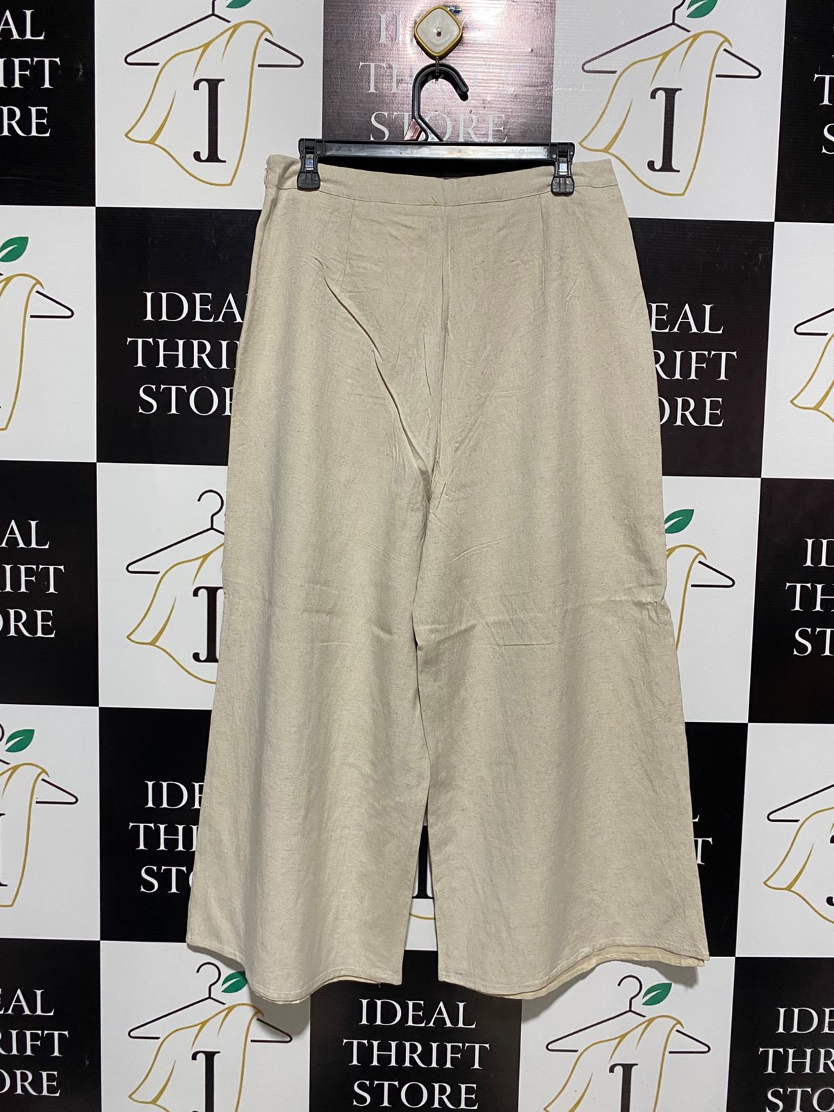 PERFECT STRANGER |L| |WAIST 30| C7|
