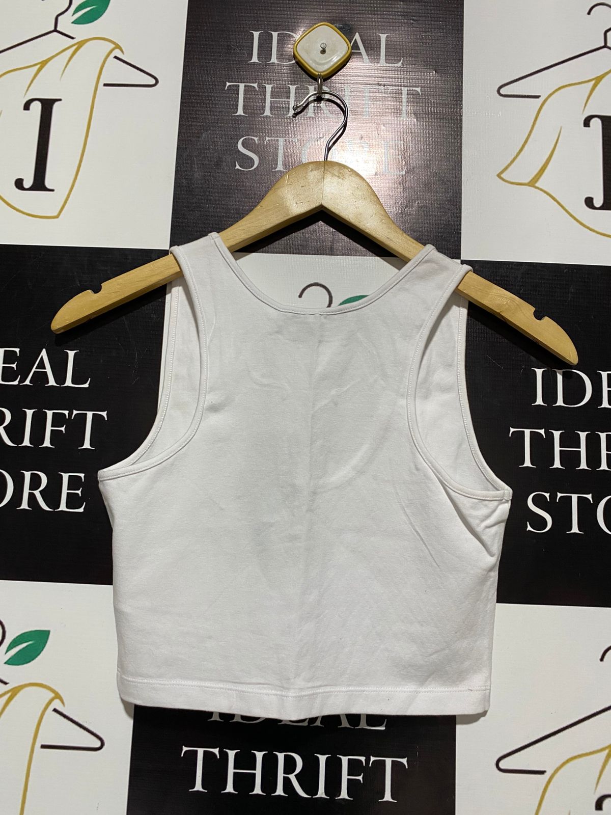 NV ME |S| BUST 14| MINIMALIST NYC-LDN CROPPED TANK