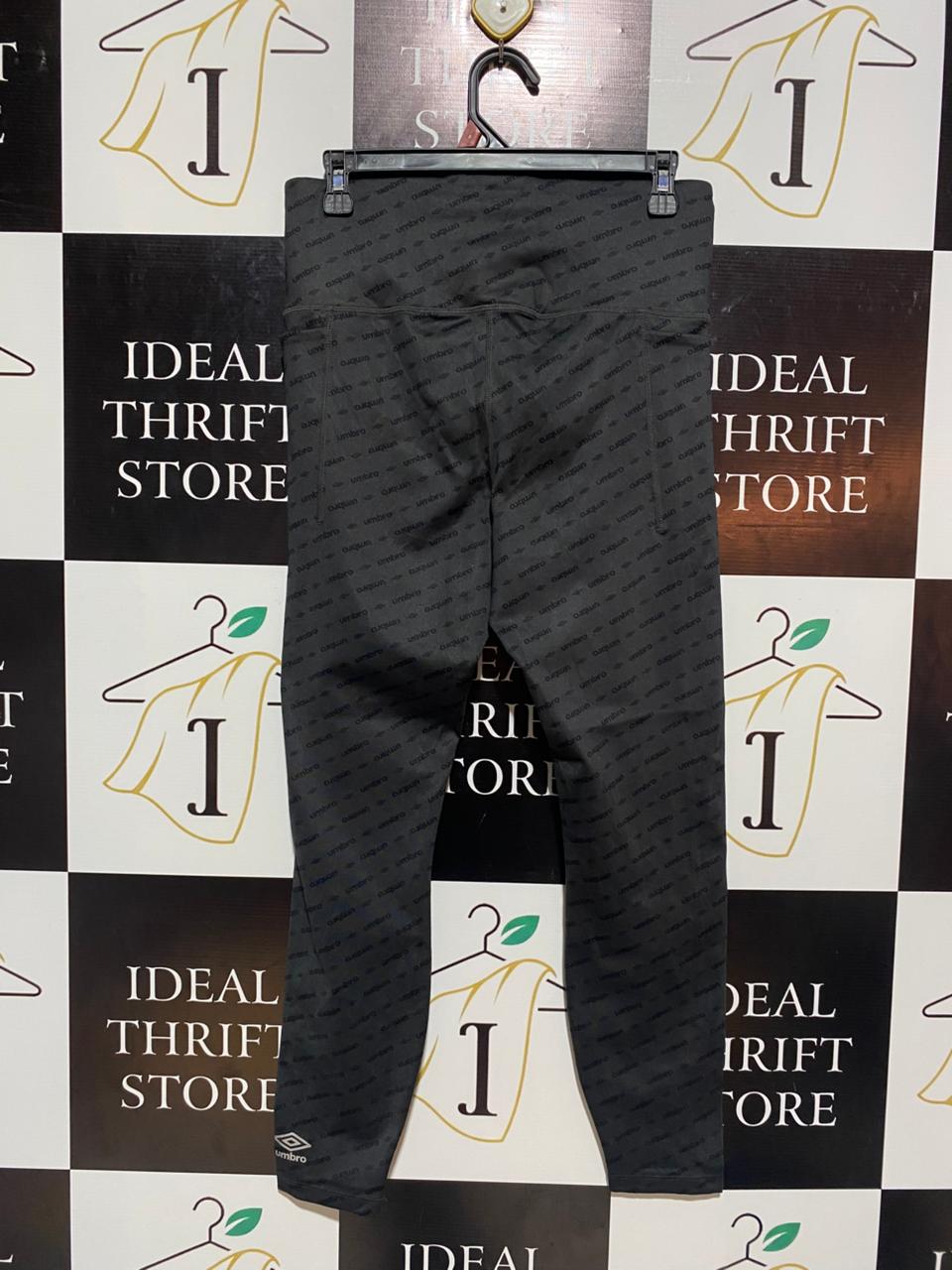 UMBRO |L| WAIST 29| REMIUM CHARCOAL MONOGRAM ACTIVE LEGGINGS