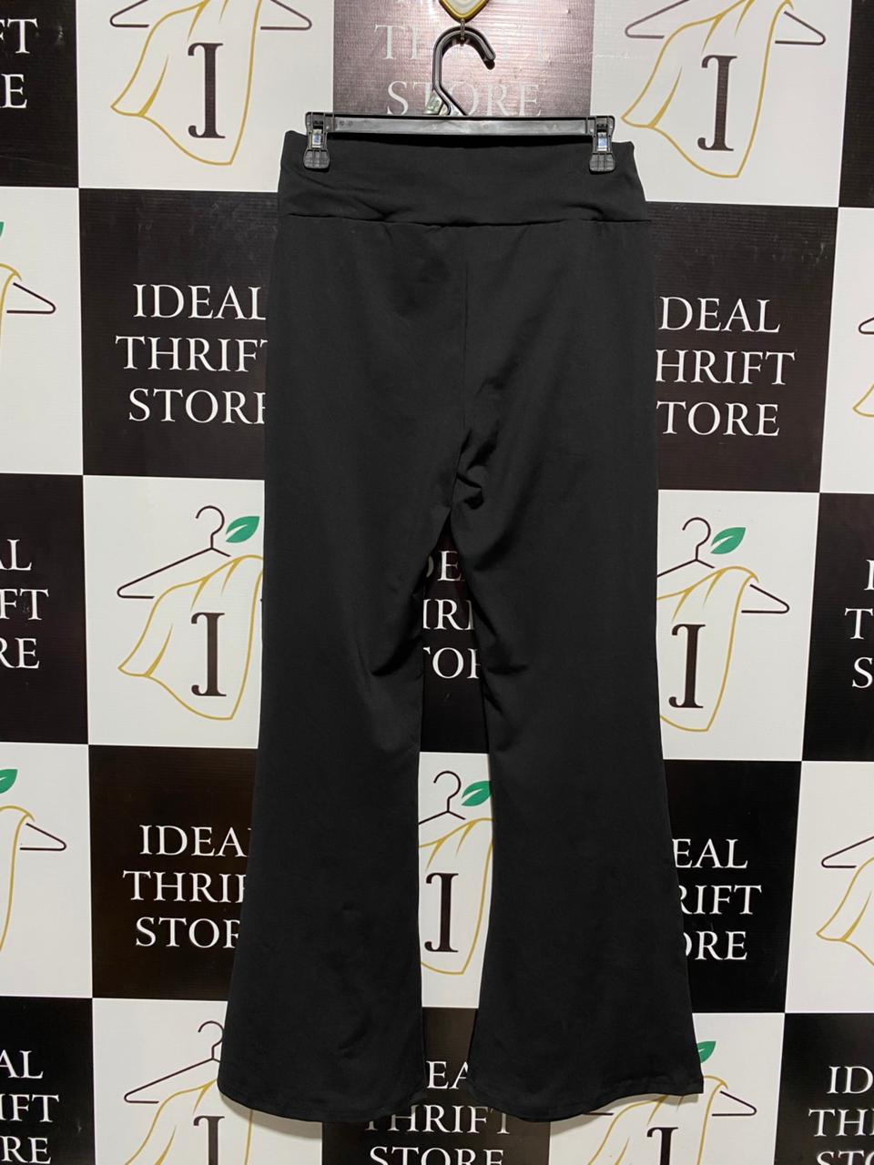 SLEEK BLACK FLARE YOGA PANTS |L| WAIST 28|