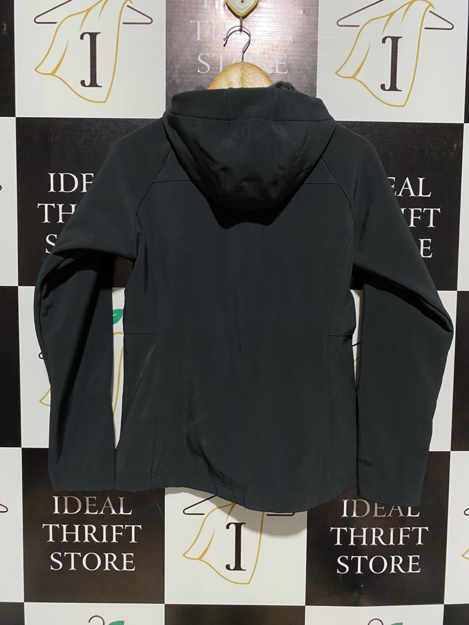 KATHMANDU |M| BUST 19| PREMIUM BLACK SOFTSHELL HOODED JACKET