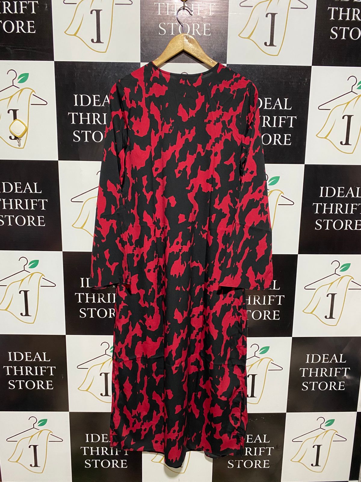 NEW LOOK |L| BUST 18| C6| RED AND BLACK ABSTRACT PRINT V-NECK MIDI DRESS